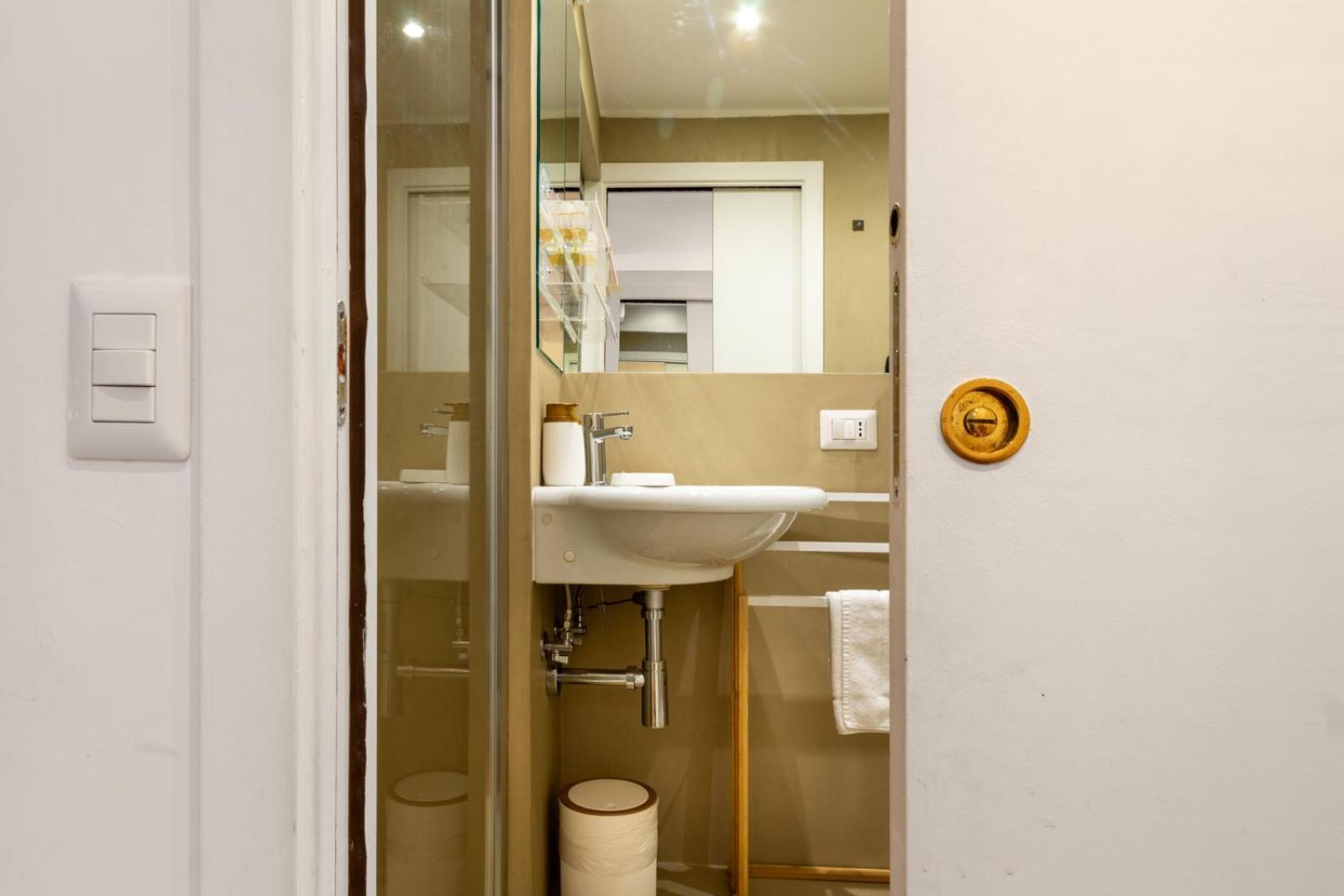 Trevi Apartment Рим Екстер'єр фото